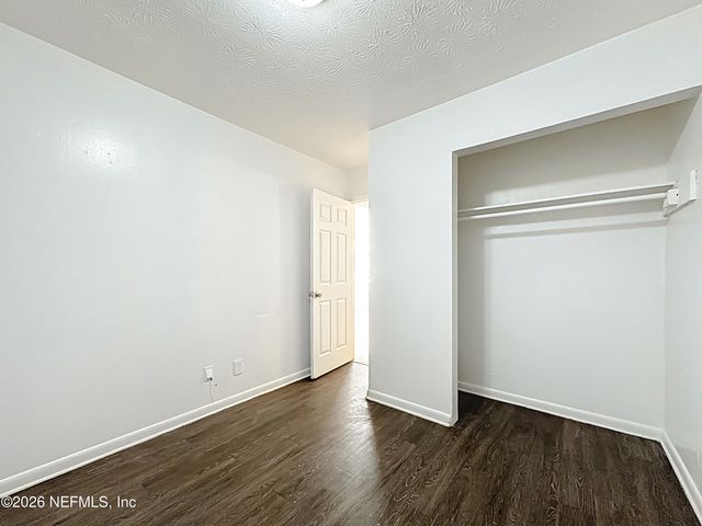4509 KEN KNIGHT Drive N, Jacksonville, FL 32209