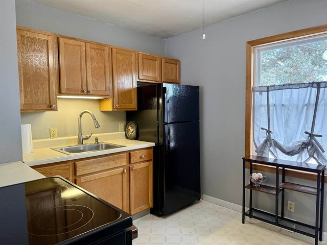 1150 Easton Avenue, Waterloo, IA 50702