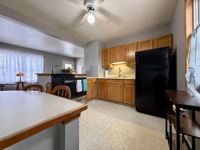 1150 Easton Avenue, Waterloo, IA 50702