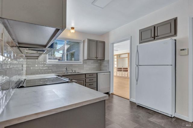 187 Fleming Ave, Vallejo, CA 94590