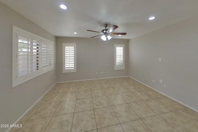 12917 W WINDSOR Avenue, Avondale, AZ 85392