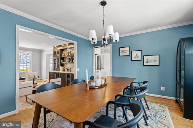 1123 BAYLISS DR, Alexandria, VA 22302