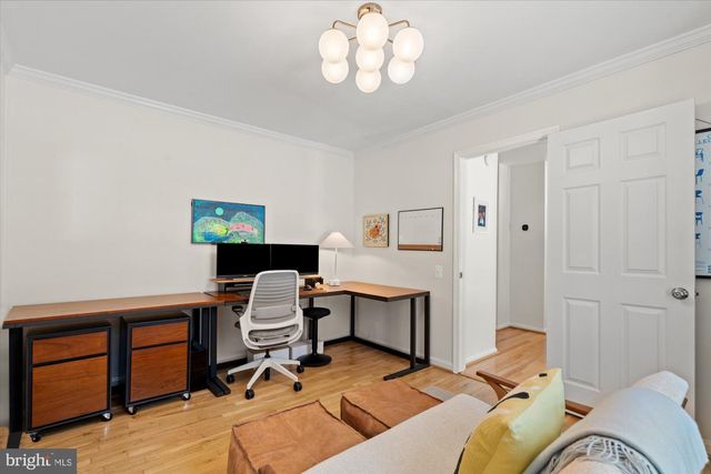 1123 BAYLISS DR, Alexandria, VA 22302