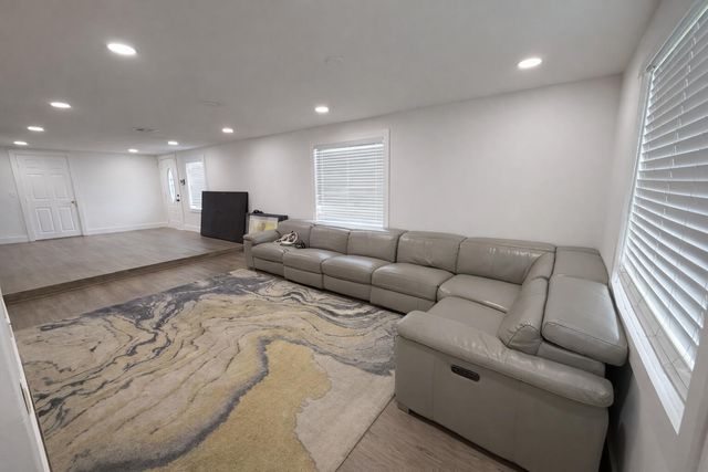 3195 Reo Lane, Palm Springs, FL 33461