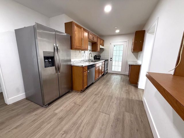 3195 Reo Lane, Palm Springs, FL 33461