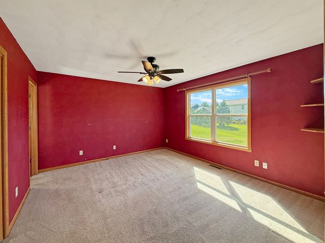 12432 Barberry Drive, Winnebago, IL 61088