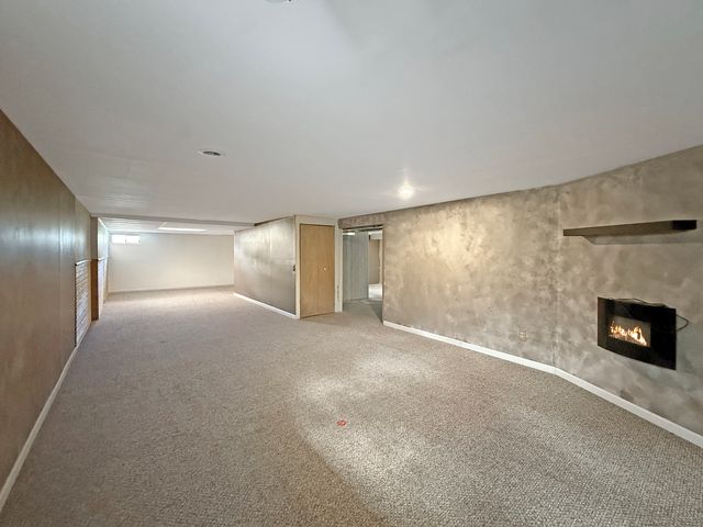 12432 Barberry Drive, Winnebago, IL 61088