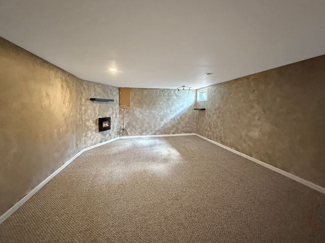 12432 Barberry Drive, Winnebago, IL 61088