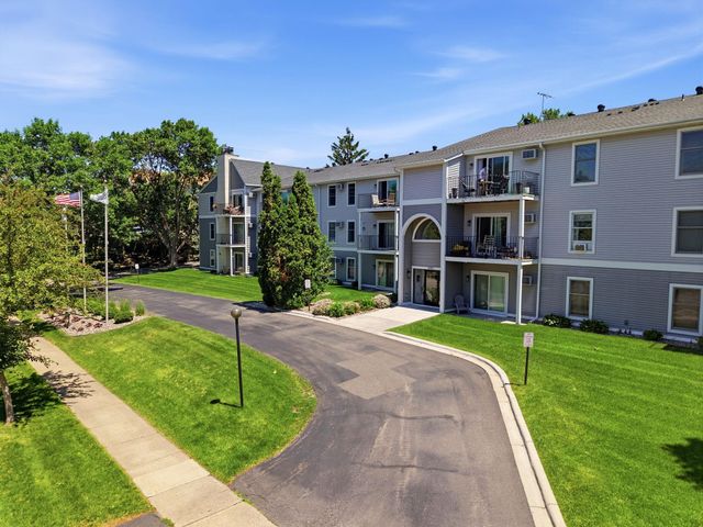 14182 Pennock Avenue 309, Apple Valley, MN 55124