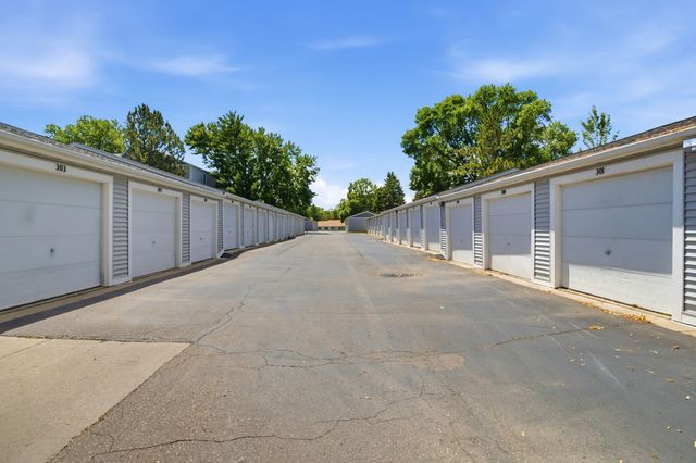 14182 Pennock Avenue 309, Apple Valley, MN 55124