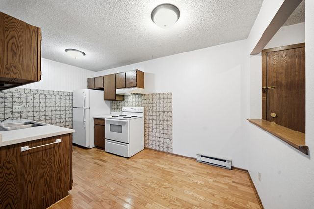 14182 Pennock Avenue 309, Apple Valley, MN 55124