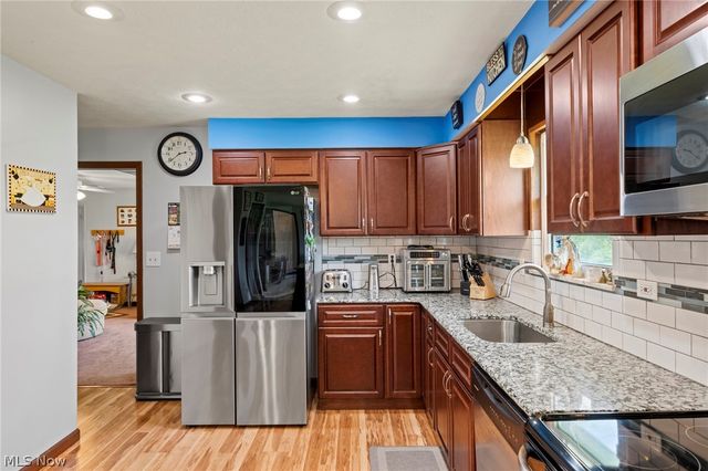19740 Benbow Road, Strongsville, OH 44136