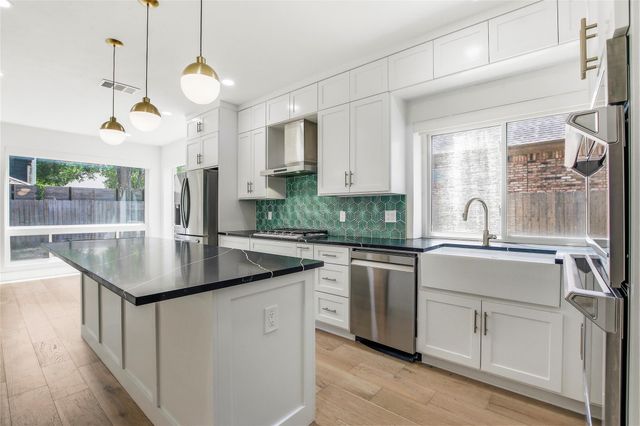 10203 Shinnecock Hills DR, Austin, TX 78747