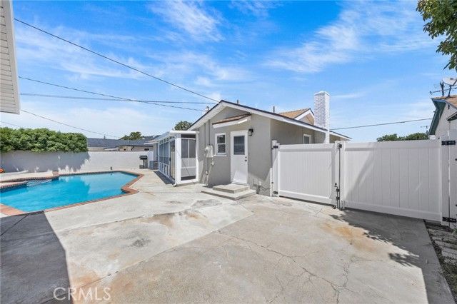 1514 E Palm Avenue, Orange, CA 92866