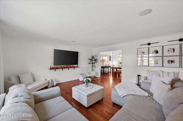 4076 Gilman Ave, Louisville, KY 40207