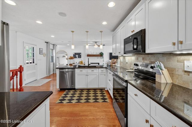 4076 Gilman Ave, Louisville, KY 40207