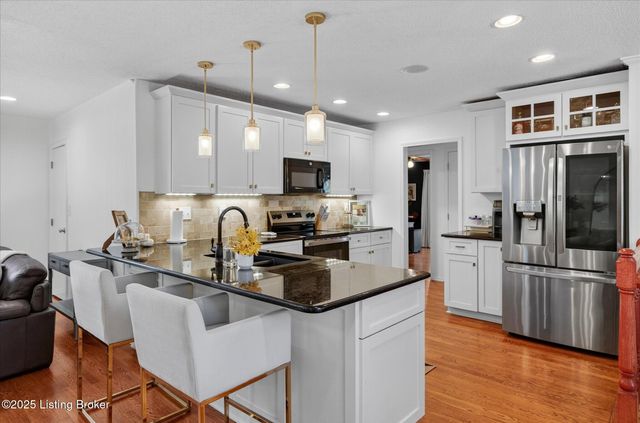 4076 Gilman Ave, Louisville, KY 40207