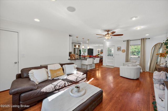 4076 Gilman Ave, Louisville, KY 40207