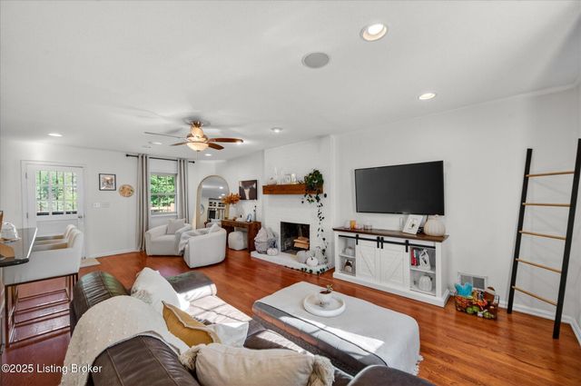 4076 Gilman Ave, Louisville, KY 40207