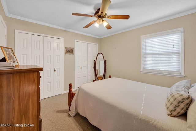 4076 Gilman Ave, Louisville, KY 40207