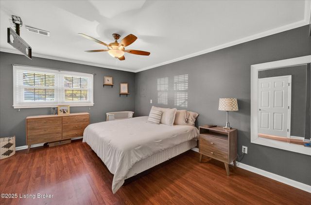 4076 Gilman Ave, Louisville, KY 40207