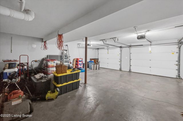 4076 Gilman Ave, Louisville, KY 40207