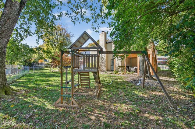 4076 Gilman Ave, Louisville, KY 40207