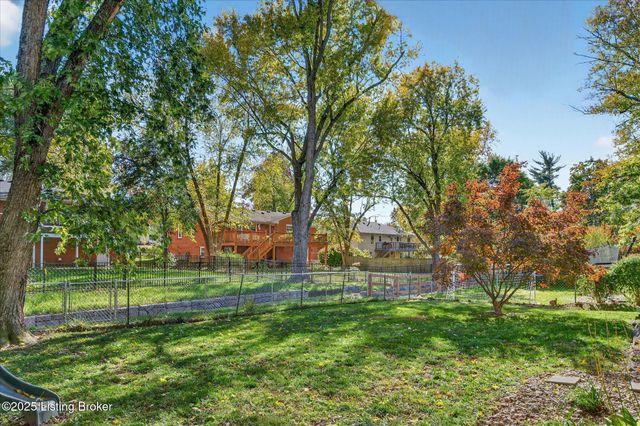 4076 Gilman Ave, Louisville, KY 40207