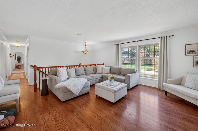 4076 Gilman Ave, Louisville, KY 40207