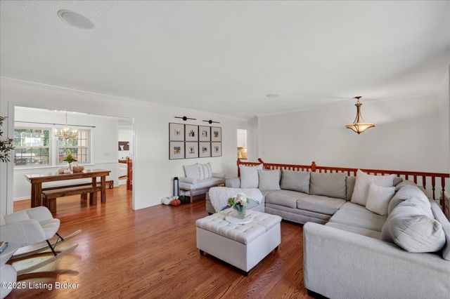 4076 Gilman Ave, Louisville, KY 40207