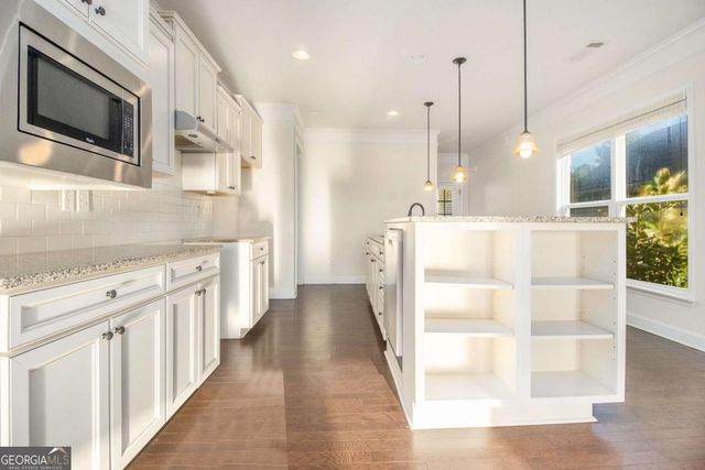 607 Larch Looper Drive, Griffin, GA 30223