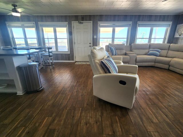 2694 Highway 1, Grand Isle, LA 70358