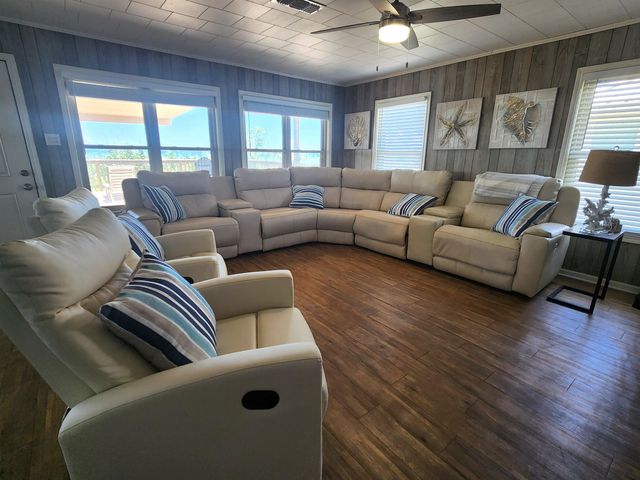 2694 Highway 1, Grand Isle, LA 70358