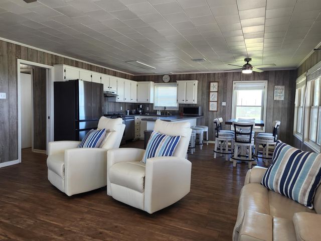 2694 Highway 1, Grand Isle, LA 70358