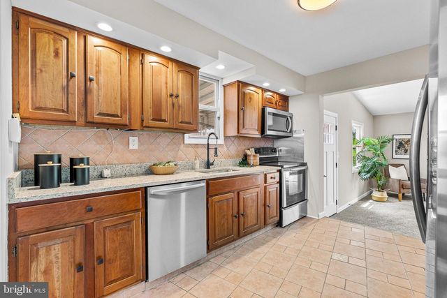 355 MONTROSE AVENUE, Baltimore, MD 21221