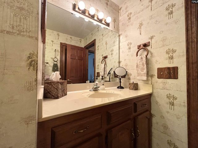 255 E Columbia Club Drive, Blythewood, SC 29016