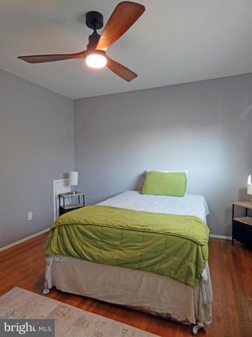 395 HICKORY AVE, Carneys Point, NJ 08069