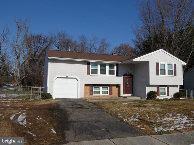 395 HICKORY AVE, Carneys Point, NJ 08069