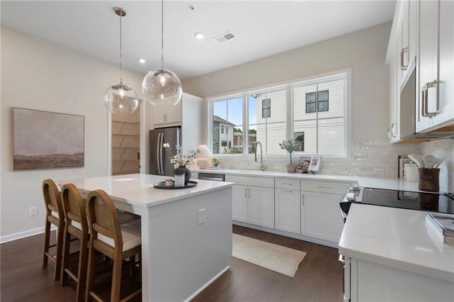 451 Argosy Park Circle 20, Alpharetta, GA 30005