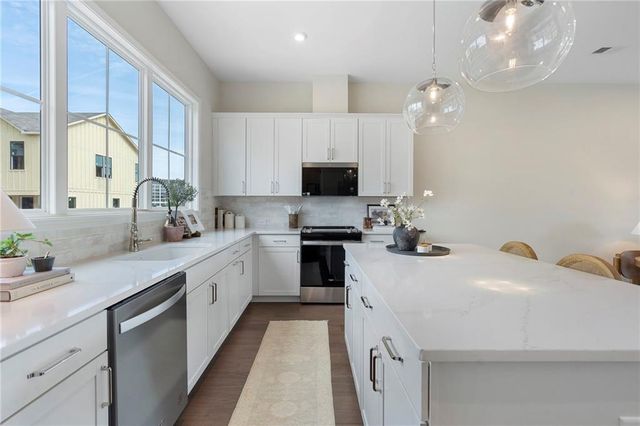 451 Argosy Park Circle 20, Alpharetta, GA 30005