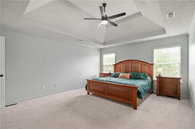 19821 W 97th Street, Lenexa, KS 66220