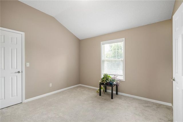 19821 W 97th Street, Lenexa, KS 66220