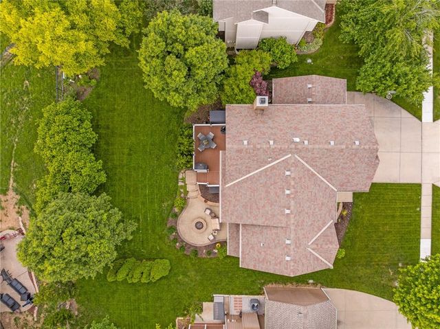 19821 W 97th Street, Lenexa, KS 66220