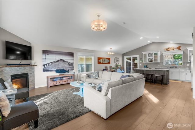 1208 195th, Long Beach, WA 98731