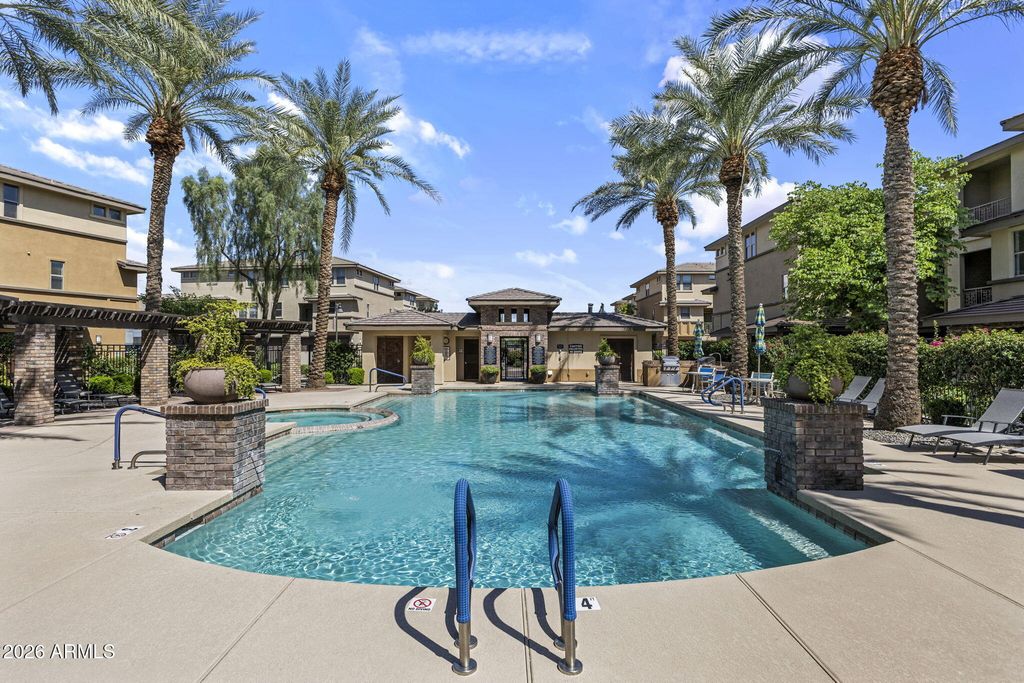 17850 N 68TH Street 2057, Phoenix, AZ 85054 — photo 2