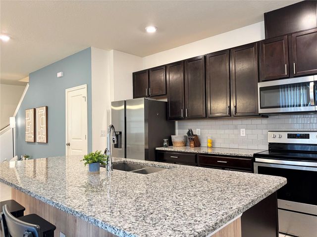 13712 SUMMERPORT VILLAGE PARKWAY, Windermere, FL 34786