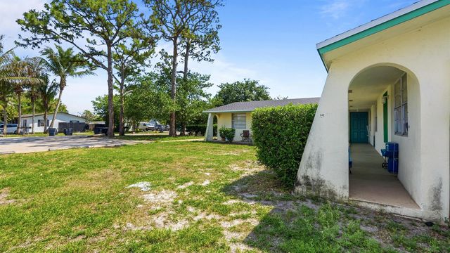 4453 Stevens Road, Lake Worth, FL 33461