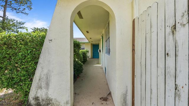 4453 Stevens Road, Lake Worth, FL 33461