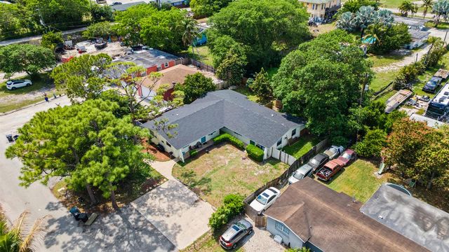 4453 Stevens Road, Lake Worth, FL 33461