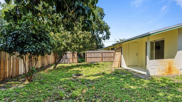 4453 Stevens Road, Lake Worth, FL 33461